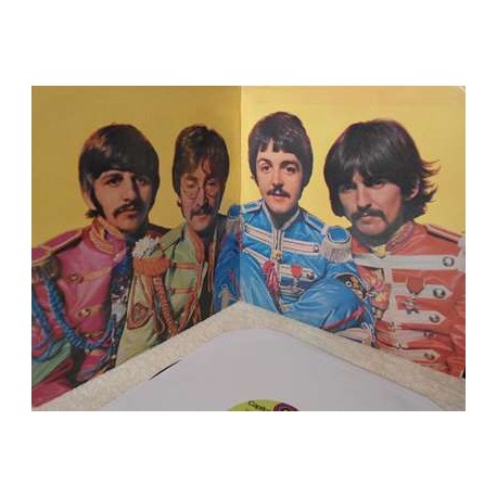 The Beatles - Sgt Peppers Lonely Hearts Club LP Vinyl Record For Sale