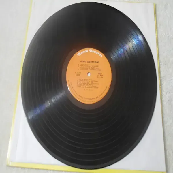 Good Vibrations - 1973 Rock Funk Soul Compilation LP Vinyl Record For Sale