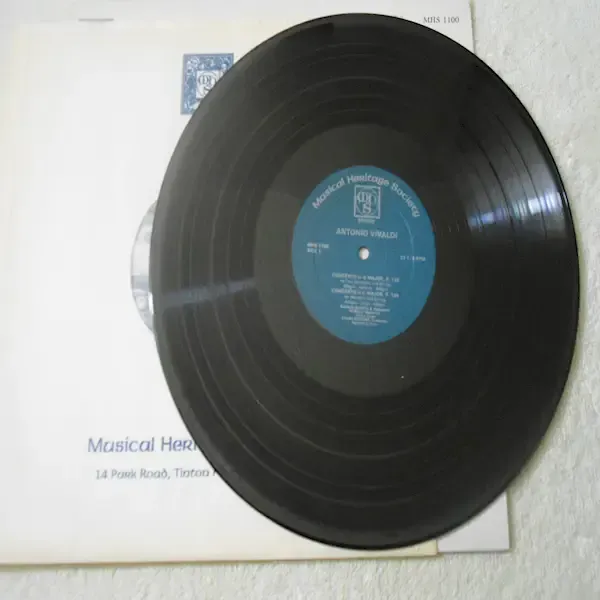 Antonio Vivaldi - The Mandolin Concerti / Violino Discordato Vinyl LP For Sale