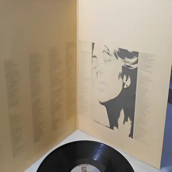 Joni Mitchell - Court And Spark LP Vinyl Record For Sale